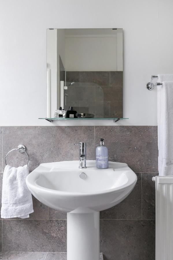 Chic 1 Bedroom Apartment In Bloomsbury, Sleeps 4 Λονδίνο Εξωτερικό φωτογραφία